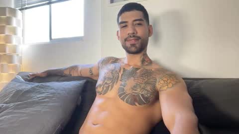 Myke esthetic online show from January 31, 7:11 pm