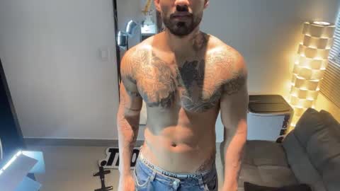 Myke esthetic online show from February 14, 8:11 pm