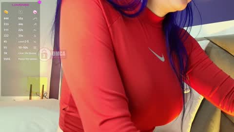 Snapshot of mylittle_mila chatting on October 1, 3:33 pm camila online show from October 1, 3:33 pm