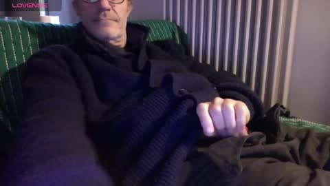 Snapshot of mynakedbeach chatting on February 18, 4:36 pm Bi sexy guy lovense hush is on private is open or password show tip if you like. online show from February 18, 4:36 pm