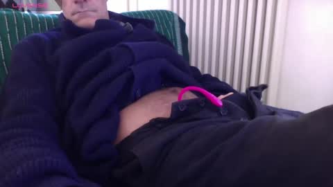 Snapshot of mynakedbeach chatting on March 4, 11:19 am Bi sexy guy lovense hush is on private is open or password show tip if you like. online show from March 4, 11:19 am