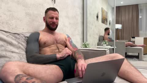 Snapshot of mynameismartin chatting on January 21, 5:20 pm mynameismartin online show from January 21, 5:20 pm