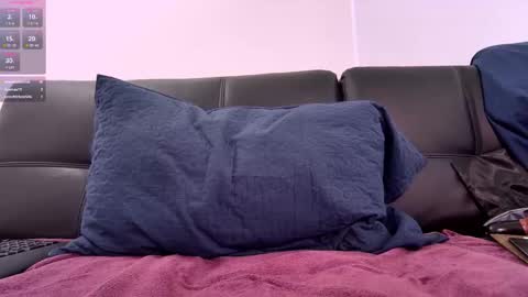 Snapshot of mystery_nymph_milf chatting on October 16, 2:49 pm Mystery Nymph Milf online show from October 16, 2:49 pm