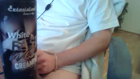 Snapshot of mysteryboy497 chatting on October 23, 9:04 pm mysteryboy497 online show from October 23, 9:04 pm