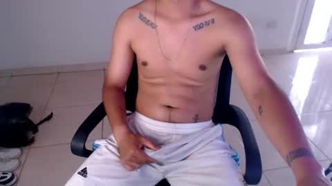 mysteryboy_thin16 online show from April 2, 9:22 pm