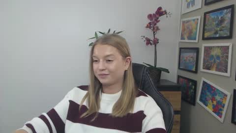 Erica online show from February 13, 1:36 pm