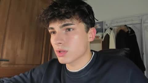 Evan Brown online show from October 17, 9:30 pm