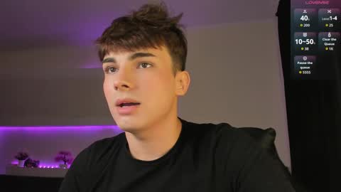 Evan Brown online show from April 9, 7:30 pm