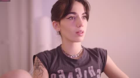 Snapshot of mystica_ chatting on October 14, 7:00 am MILLI online show from October 14, 7:00 am