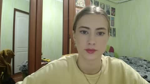 Emelie online show from October 6, 11:55 pm
