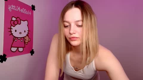 Snapshot of n0_nude chatting on February 12, 1:37 pm Eva online show from February 12, 1:37 pm