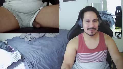 N0ttheFace online show from November 10, 1:36 pm