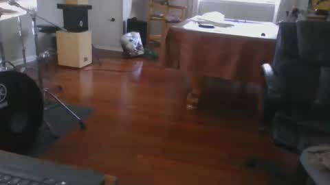 n2hosiery online show from April 3, 3:30 pm