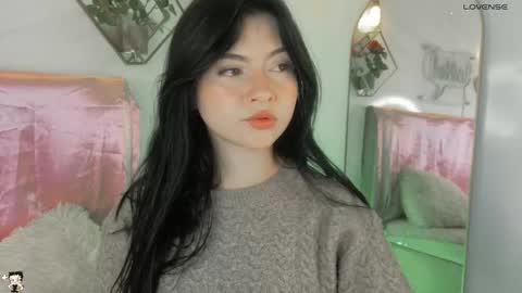 Snapshot of naamah_b chatting on October 13, 2:08 pm naamah_b online show from October 13, 2:08 pm