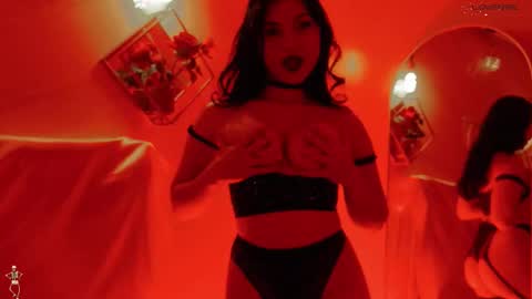 naamah_b online show from October 22, 2:41 pm