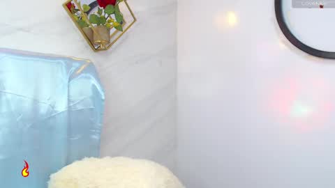 Snapshot of naamah_b chatting on February 4, 2:10 pm naamah_b online show from February 4, 2:10 pm