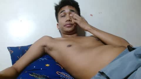 nachos072800 online show from February 18, 12:32 am