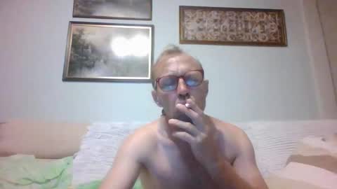 Snapshot of nachtigall25 chatting on September 8, 11:15 pm nachtigall25 online show from September 8, 11:15 pm