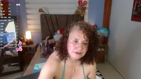 Snapshot of nadia_84 chatting on September 22, 7:29 pm nadia_84 online show from September 22, 7:29 pm