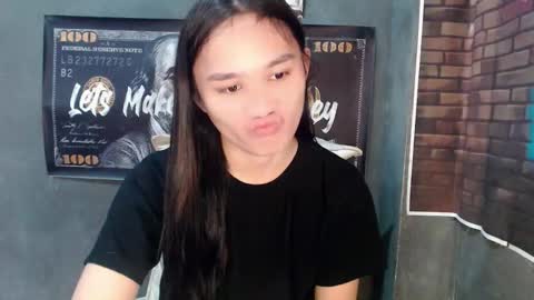 nadiestar online show from April 26, 10:40 pm