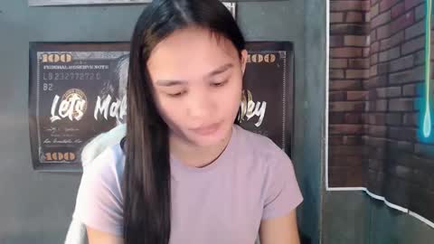 nadiestar online show from April 23, 10:55 pm