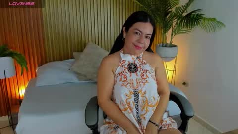 N A H I A online show from November 12, 12:40 pm