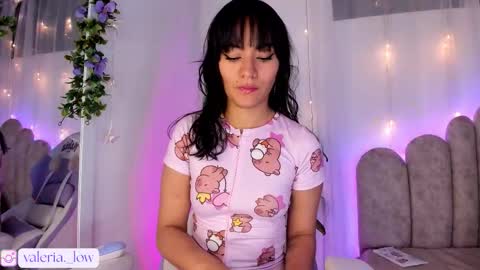 nahialov online show from February 21, 1:41 am