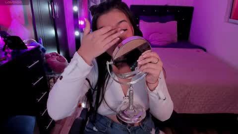 NAHIARA EVANS online show from September 15, 11:39 pm