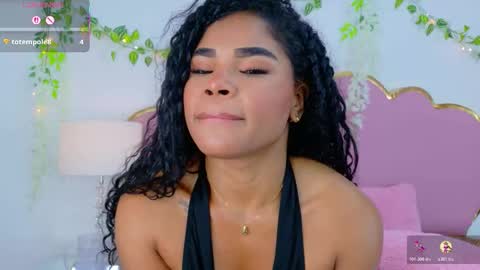 NahiaraReina  online show from October 23, 3:35 pm