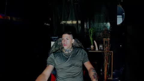 naider_1 online show from March 14, 5:11 am