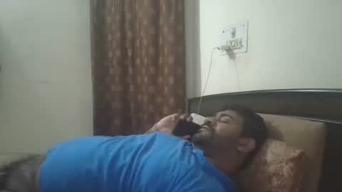 NAIRANANDU28 online show from April 20, 5:49 pm