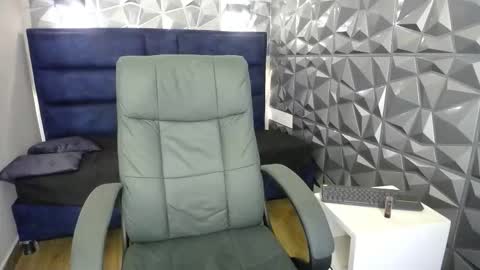 nairobi8 online show from January 8, 9:42 pm