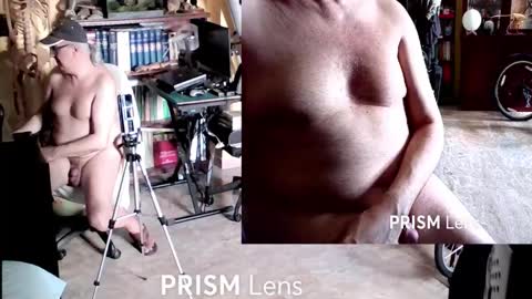 Snapshot of nakednudist72 chatting on September 13, 10:28 am Naked Naturist online show from September 13, 10:28 am