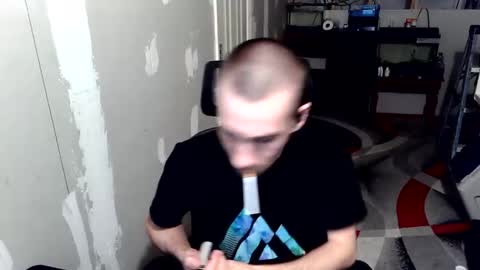 nakedtoken online show from March 29, 1:24 pm