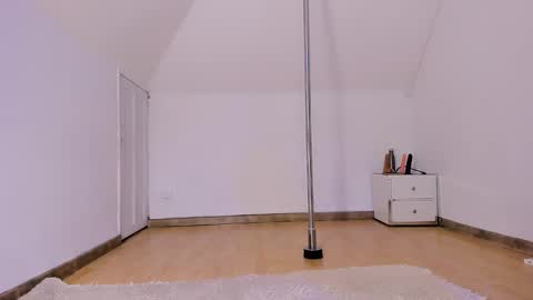 nallymax1 online show from October 2, 11:14 pm