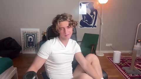 Snapshot of namiraaxel chatting on January 17, 7:49 pm Georges online show from January 17, 7:49 pm