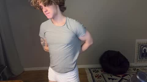 Snapshot of namiraaxel chatting on October 24, 7:58 pm Georges online show from October 24, 7:58 pm