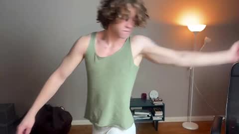 Snapshot of namiraaxel chatting on March 4, 8:05 pm Georges online show from March 4, 8:05 pm