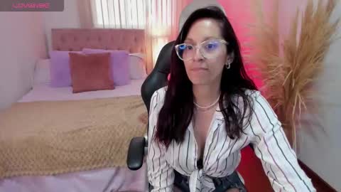 Snapshot of namisunny chatting on October 20, 4:34 pm nami online show from October 20, 4:34 pm