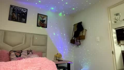 Snapshot of namithompson chatting on September 17, 11:52 pm NamiThompson online show from September 17, 11:52 pm