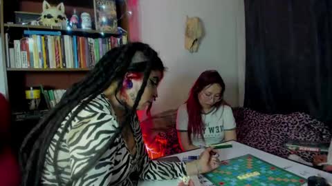 Snapshot of nana_cirkuss chatting on October 8, 4:29 am Val online show from October 8, 4:29 am