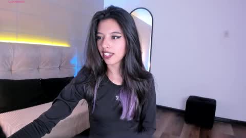 Nana  online show from January 9, 7:41 pm