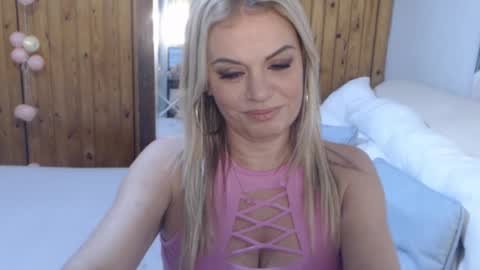 Snapshot of nancy_d chatting on February 18, 4:36 pm Nancy D online show from February 18, 4:36 pm