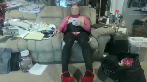Snapshot of nancyboy_1 chatting on October 16, 2:55 am nancyboy_1 online show from October 16, 2:55 am
