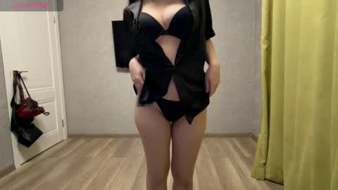 Nancy online show from April 3, 4:25 pm