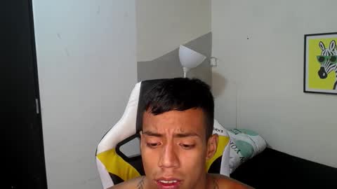 Snapshot of nando_col chatting on October 16, 11:10 am nando_col online show from October 16, 11:10 am