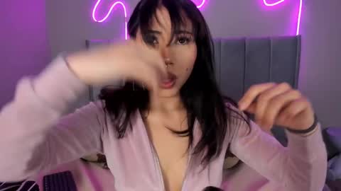 Snapshot of nanii_velvett chatting on October 9, 1:05 pm Nanii online show from October 9, 1:05 pm