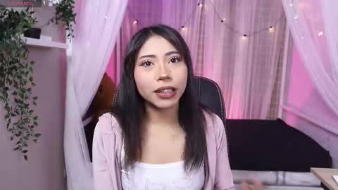 Snapshot of nanii_velvett chatting on October 16, 2:49 pm Nanii online show from October 16, 2:49 pm