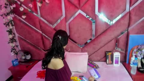 nanis james15 online show from March 18, 3:12 am