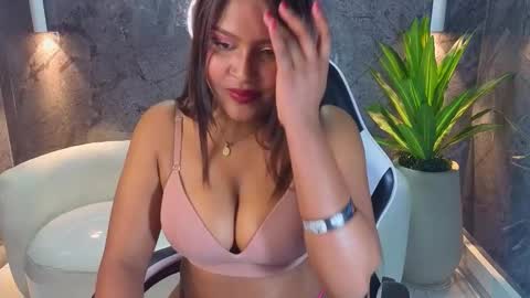Snapshot of naomi_tp chatting on September 23, 8:04 pm Naomi online show from September 23, 8:04 pm